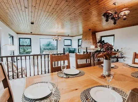 Mullaghmore Semesterbostad *